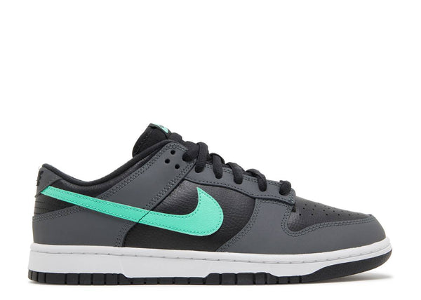 DUNK LOW BLACK GREEN GLOW