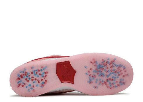 STRANGELOVE X DUNK LOW SB 'VALENTINE'S DAY SAMPLE