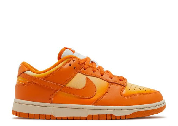 WMNS DUNK LOW MAGMA ORANGE