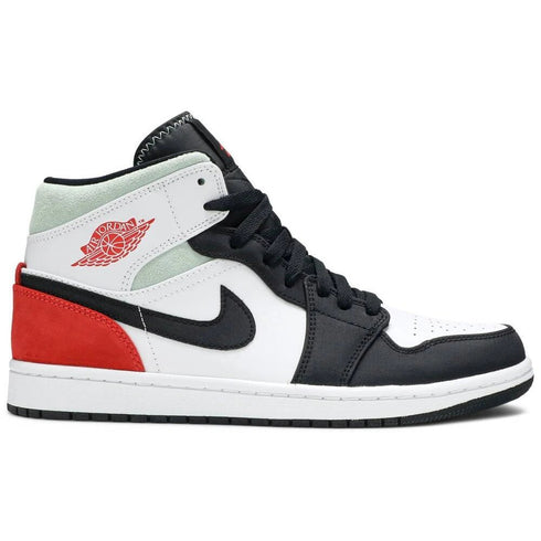 JORDAN 1 BLACK RED SPRUCE