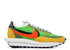 NIKE SACAI GREEN GUSTO