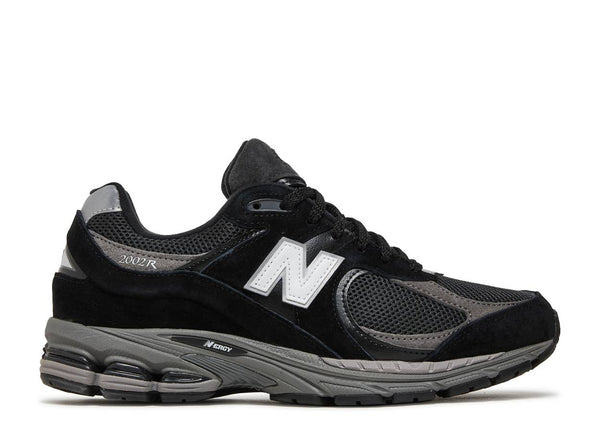 NEW BALANCE 2002R BLACK