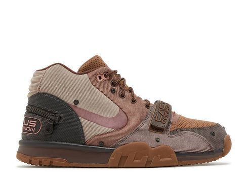 TRAVIS SCOTT X AIR TRAINER 1 SP CHOCOLATE