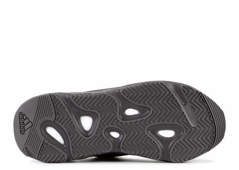 YEEZY BOOST 700 V2 VANTA