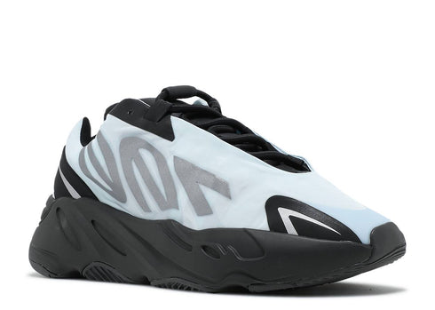 YEEZY BOOST 700 MNVN BLUE TINT