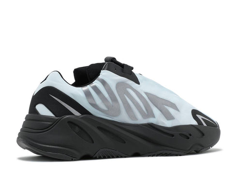 YEEZY BOOST 700 MNVN BLUE TINT