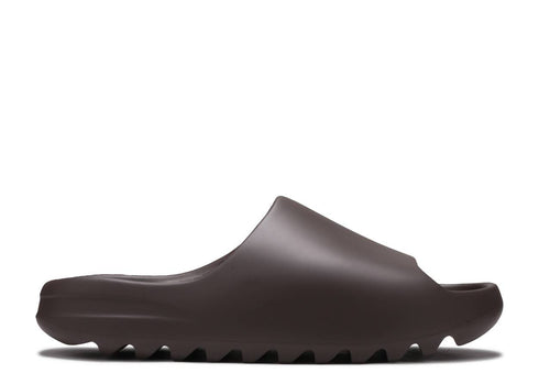 YEEZY SLIDES SOOT
